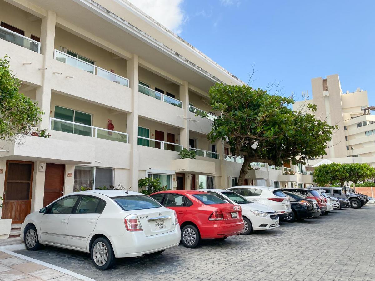 Apartment Brisas & Ocean Front Vacation Zona Hotelera